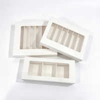 Boîte à chocolat en stock avec fenêtre transparente, emballage à emporter pour restauration rapide, impression couleur du logo en feuille d'or avec cartes, boîte à biscuits et bonbons