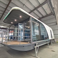 Extensions modulaires extensibles de villa de bateau de pêche pour hôtels Cabine flottante préfabriquée en acier miniature de luxe écologique