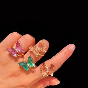 Nuevos Modelos de Verano, Juego de Joyería <span class=keywords><strong>para</strong></span> <span class=keywords><strong>Mujer</strong></span> con Collar, Anillos y Aretes de Mariposa de Cristal en 12 Colores - Product Image 2