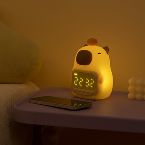 <span class=keywords><strong>Réveil</strong></span> numérique électronique Capybara avec veilleuse et fonction snooze pour la décoration de chambre d'enfant, cadeau d'anniversaire pour garçons et filles, style antique - Product Image 4