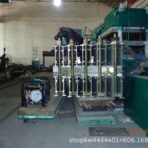 Machine de vulcanisation de bande transporteuse 1200 mm à chauffage électrique résistante à la chaleur pour usine de fabrication - Product Image 5