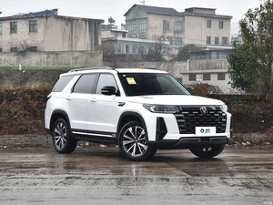 Changan CS95 2024, SUV 5 portes <span class=keywords><strong>7</strong></span> <span class=keywords><strong>places</strong></span> avec transmission FWD/AWD, <span class=keywords><strong>voitures</strong></span> à essence <span class=keywords><strong>les</strong></span> plus vendues en Chine, disponibles comme <span class=keywords><strong>voitures</strong></span> d'occasion - Product Image 3