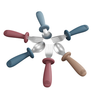 Juego de tenedor y cuchara de entrenamiento para bebés con mango corto ISSILI |   Acero Inoxidable 304 con Cubierta de Silicona |   Utensilios para la Alimentación de Niños Pequeños - Product Image 5