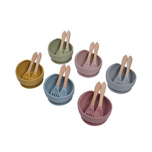 طقم وعاء وملعقة سيليكون للأطفال خالٍ من مادة BPA وغير سام، أدوات مائدة للأطفال الصغار، أواني وأدوات طعام للأطفال - Product Image 1