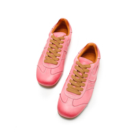 Chaussures décontractées à lacets pour femmes avec talons plats et dessus en cuir de vache - Tendance de la mode toutes saisons