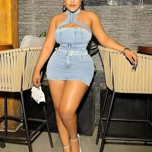 Nouvel ensemble en jean pour femme de haute qualité, crop top sexy et mini-jupe trapèze en denim délavé à l'acide, ensemble deux pièces - Product Image 2