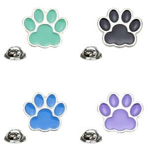 Broche de Metal Personalizado <span class=keywords><strong>Vintage</strong></span> com Impressão UV de Patinha de Gato e Cachorro em Relevo 3D – Presente Lembrança - Product Image 1