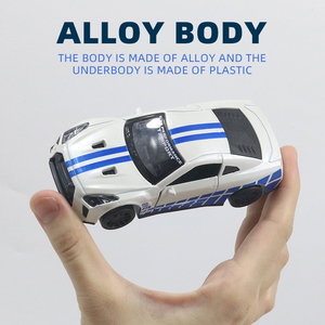 Voiture de sport miniature en métal moulé sous pression à l'échelle 1:43, modèle de supercar à rétrofriction avec portes ouvrantes, pour garçons - <span class=keywords><strong>Prix</strong></span> usine - Product Image 2