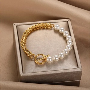 Pulsera de Perlas para Mujer, Elegante, Chapada en Oro de 18K, Cadena de Acero Inoxidable, Venta al Por Mayor - Product Image 3