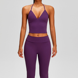 Sujetador deportivo sexy con cuello halter y espalda descubierta, efecto segunda piel, de secado rápido, top corto para gimnasio, correr o uso casual. - Product Image 3