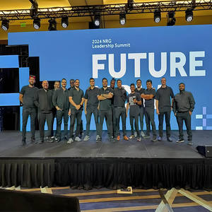 Esterni P2.604 Splicing senza soluzione di continuità Display a <span class=keywords><strong>LED</strong></span> schermo 500x500mm sfondo palco Video parete IP65 impermeabile 8K risoluzione - Product Image 4