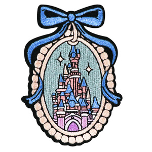 Toppe in Feltro Ricamate a Mano con Design Castello, Applicabili con Ferro da Stiro, Decorazione Raffinata per Cappelli, in Poliestere per Abbigliamento e Regali - Product Image 3