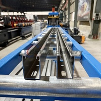 Ligne de production de supports solaires, machine de formage à froid pour supports de montage solaire, installation de panneaux solaires