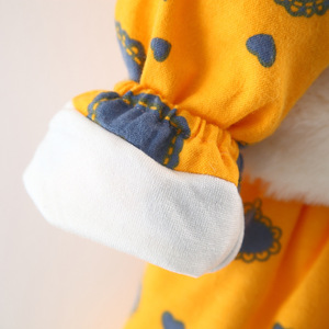 Ropa de Invierno para Niños, Vestidos Coreanos Bonitos para Bebés, Vestido con Estampado de Corazones para Niñas con Chaleco de China - Product Image 4