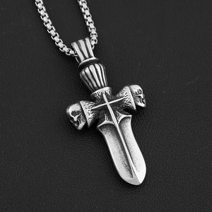Collier pendentif croix de crâne Yunnique en acier inoxydable pour homme, bijou de mode avec croix et épée - Product Image 2