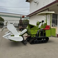 Moissonneuse-batteuse compacte 25 CV pour la récolte du riz et du blé, machine agricole compacte à chenilles en caoutchouc pour utilisation en conduite assise