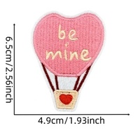 Fer brodé populaire de coeur de Valentines sur des mini patchs de broderie pour des vêtements Saint Valentin