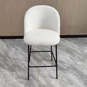 <span class=keywords><strong>Tabouret</strong></span> de bar haut design moderne avec cadre en bois et métal pour la maison, la <span class=keywords><strong>cuisine</strong></span>, la salle à manger, le café et le bar. - Product Image 2