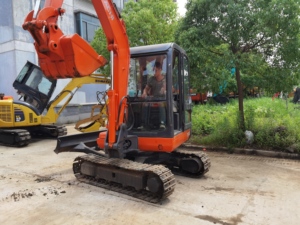 รถขุดขนาดเล็กฮิตาชิ ZX30U ZX35U มือสอง 3 ตัน แบบตีนตะขาบ ผลิตในญี่ปุ่น ใช้งานน้อย พร้อมใบรับรอง CE - Product Image 6