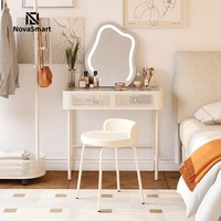 Ensemble coiffeuse nordique en rotin avec miroir LED et tabouret rembourré en fausse fourrure, bureau de maquillage d'angle pour femmes