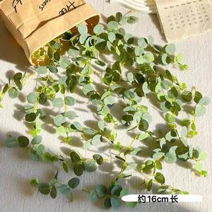 Feuille d'eucalyptus en mousse florale, fleur en soie de 16 cm pour la décoration de pinces à cheveux et l'artisanat - Product Image 2