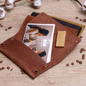 Pochette photo longue en cuir véritable, personnalisable, porte-cartes et documents, durable, unisexe, pour mariages et photographes de famille - Product Image 4