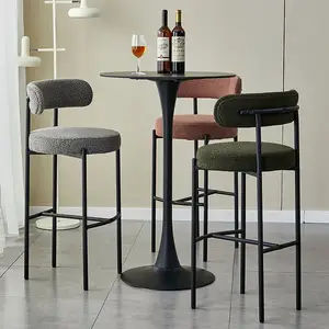 Tabourets de bar modernes meubles nordiques hauts tabourets de hauteur de comptoir pour club jambes hautes en métal coussin doux tabouret de bar chaise