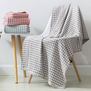 Nouvelle serviette de bain en gaze de coton japonais de haute qualité, séchage rapide, tissée à carreaux, cadeau brodé pour la maison - Product Image 2