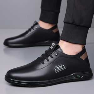 Zapatos Casuales de Cuero para Hombre Xtz Blancos, con Punta Redonda, Sin Cordones, con Suela Suave para Aumentar la Altura, Zapatos para Caminar - Product Image 3
