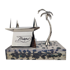 Modelo <span class=keywords><strong>de</strong></span> base <span class=keywords><strong>de</strong></span> cristal <span class=keywords><strong>de</strong></span> vaca 3D <span class=keywords><strong>de</strong></span> gama alta personalizado recuerdo turístico aleación <span class=keywords><strong>de</strong></span> aluminio Metal plateado amor <span class=keywords><strong>arte</strong></span> popular para personal - Product Image 2