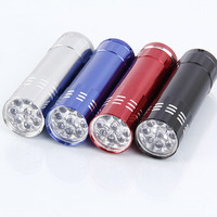 Mini lampe torche tactique portable à 9 LED avec logo personnalisé, corps en aluminium super lumineux, lampe de poche puissante, petite lampe