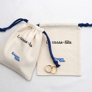 Pochette en tissu de coton mousseline recyclé pour emballage de bijoux, sac à cordon en coton avec logo personnalisé - Product Image 4