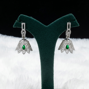 Elegante Juego de Aretes de Latón para Mujer con Piedras de Diamantes Americanos, Joyería de Diseño Elegante para Bodas y Fiestas, de la India - Product Image 1
