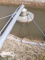 Station de pompage flottante en HDPE durable, anti-corrosion, avec pompe submersible pour la gestion des rivières et les projets de réservoirs
