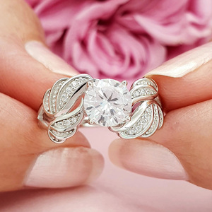 Anello Wing Fashion dal Design Minimalista ed Elegante, Gioiello da Donna per Uso Quotidiano, Anello Statement - Product Image 6