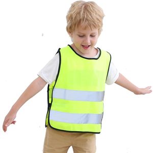 2025 personnalisé enfants gilet réglable réfléchissant Costume de Construction respirant en vert néon pour les activités de nuit en plein air - Product Image 3