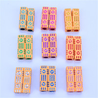 1 sac de perles en plastique colorées à gros trous, forme rectangulaire totem, pour la décoration de tresses africaines et de bijoux