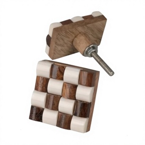 Tirador de Cajón Cuadrado de Madera y Resina con Diseño de Tablero de Ajedrez, Accesorio Decorativo para Muebles y Hogar, Estilo Art Deco - Product Image 1