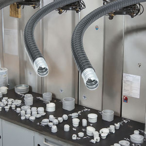 국가 표준 유연한 아연 도금 강철 PVC 도관 케이블 슬리브 두꺼운 와이어 골판지 파이프 직경 10-30mm - Product Image 1