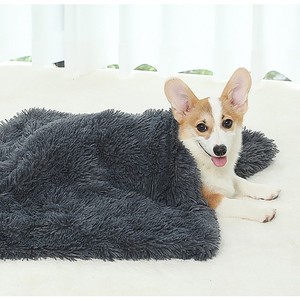 Maßgefertigte Designer Luxus Kunstfell Einfarbige Gewichtsdecke für Haustiere Winter Camping Outdoor Gemütliches Bett Menschen Kinder Hunde Picknick Decke - Product Image 1