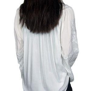 Chemise à manches longues brodée pour femmes, nouvelle mode, dentelle, chemisier blanc décontracté - Product Image 4