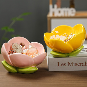 Caja de Joyería de Cerámica con Forma de Tulipán y Tallo Verde para Almacenamiento en el Dormitorio, Diseño Moderno - Product Image 3
