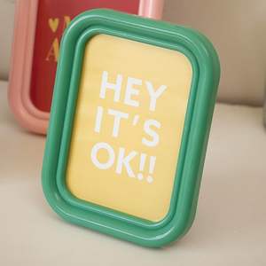 Cadres photo personnalisés aux couleurs vives en bois massif MDF et résine avec logo gravé au laser, personnalisés pour mariage ou promotion - Product Image 1