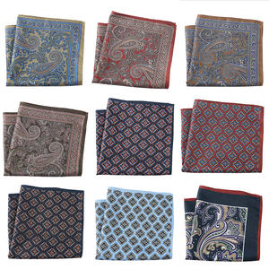 جديد الأوروبي الأمريكية الكبيرة الكاجو زهرة المطبوعة الرجال بدلة الغزل جيب مربع البوليستر الموضة منديل في المخزون - Product Image 3