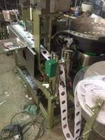 Machine à percer des trous pour ruban de rideau, machine à poinçonner des œillets pour rideau, équipement à riveter pour rideau