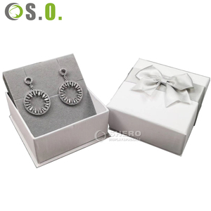 Caja de Joyería Deslizante con Logotipo Personalizado, Empaque de Cartón Ecológico de 10*10*3cm, Forma Personalizada para Aretes, Anillos y Collares - Product Image 5