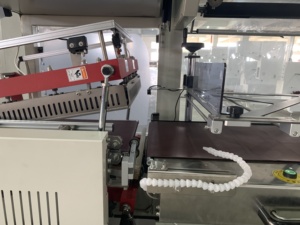 Máquina Envolvedora Termoencogible Eléctrica Automática Tipo <span class=keywords><strong>L</strong></span>, Controlada por PLC, Equipo <span class=keywords><strong>de</strong></span> Encogimiento <span class=keywords><strong>de</strong></span> Película POF para Alimentos, Bebidas y Ropa - Product Image 3