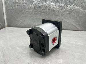 Bomba de Engranajes Hidráulicos Serie PLM PLP PLP30 PLP20 PLP10 PLM20, Modelo PLM20L2S0-46E2LCD/GD-N-EL-C de Alta Presión - Product Image 2