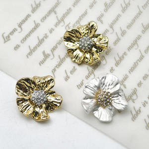 Botones Decorativos <span class=keywords><strong>de</strong></span> Aleación con Forma <span class=keywords><strong>de</strong></span> Camelia y Pedrería para Abrigos - Product Image 4