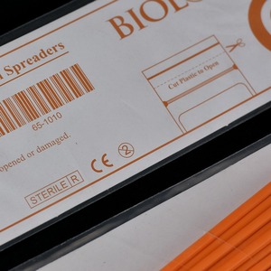 Aplicador de Células Biologix 65-1001, Palillo de Plástico con Recubrimiento Estéril Desechable para Uso en Laboratorio - Product Image 4